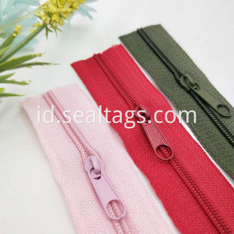 Colorful Zipper Stretch